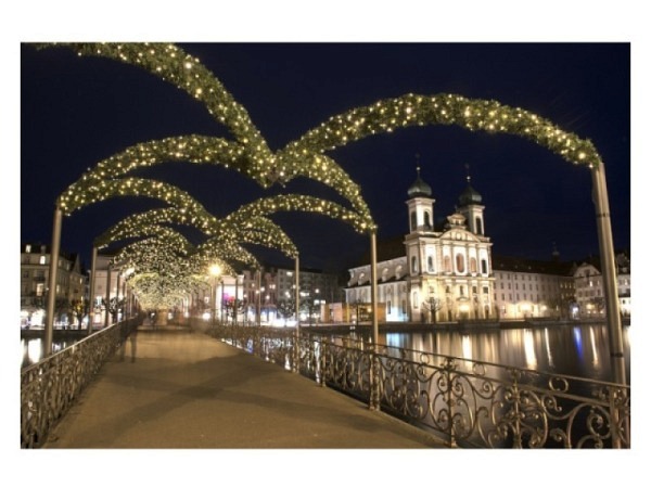 Weihnachtskarte Luzern Rathaussteg mit Jesuitenkirche