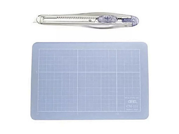 Schneidmatte Lion Set 10x15cm blau mit Messer