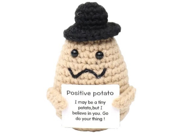 Stofftier I Am Creative gehäkeltes Mini-Plüschtier positive potato mit Hut