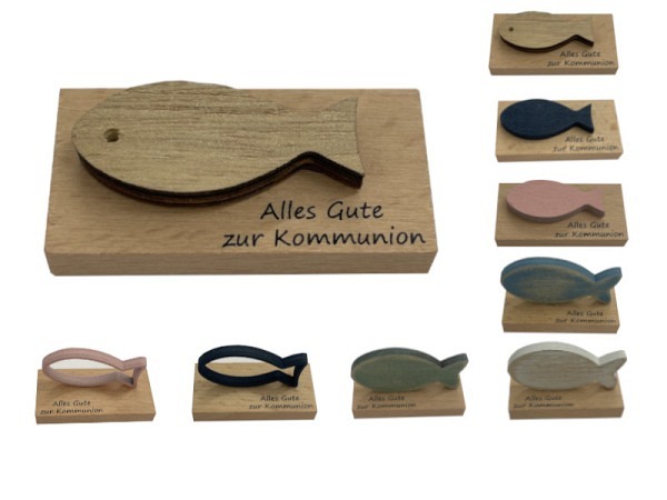 Deko Locnikar Fisch auf rechteckiger Holztafel mit Text Alles Gute zur Kommunion