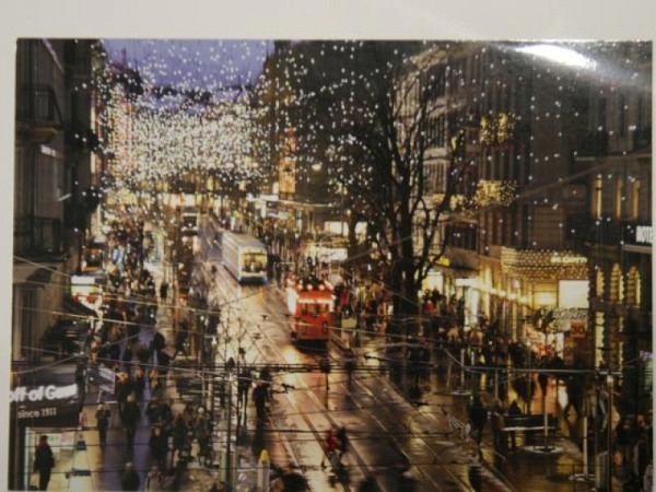 Winterkarte Advision Zürich Bahnhofstrasse im Weihnachtsrummel