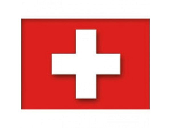 Postkarte Schweiz A6 roter Hintergrund mit weissem Kreuz