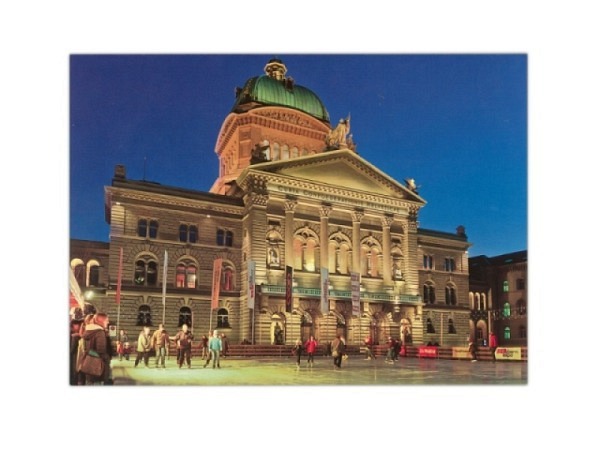 Postkarte Wefo-Verlag Winter Bern Eisfeld vor Bundeshaus, A6