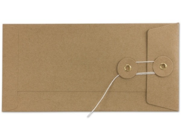 Couverts Kraftpapier braun C6/5 mit Bindfadenverschluss