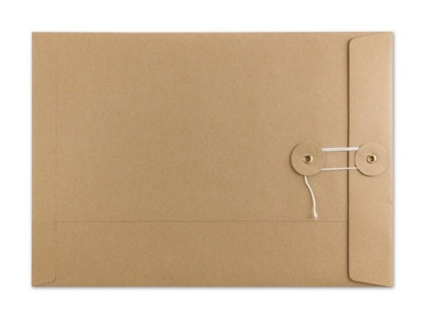 Couverts Kraftpapier braun C4 mit Bindfadenverschluss