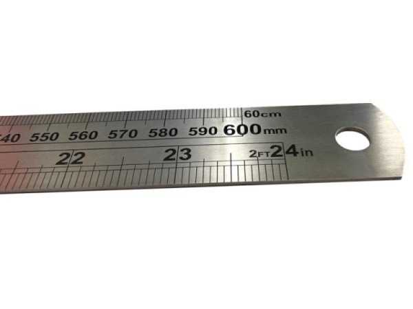 Schneidmassstab Stahl flach 25mm breit 30cm lang